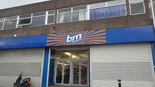 B&M Store