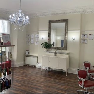 Hiltons Hair & Beauty