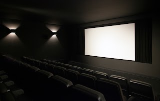 Close-Up Cinema