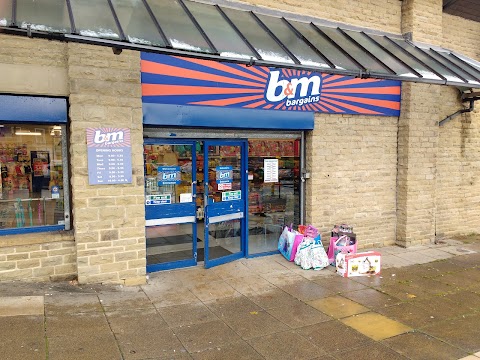 B&M Store