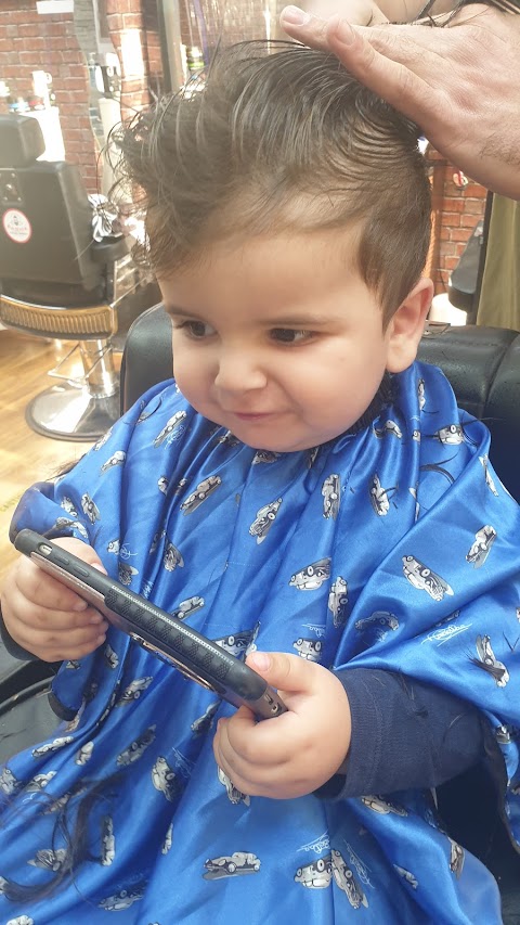 Pasha barber cheadle village