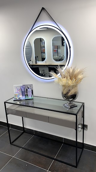 Neil Maclean Hair Studio