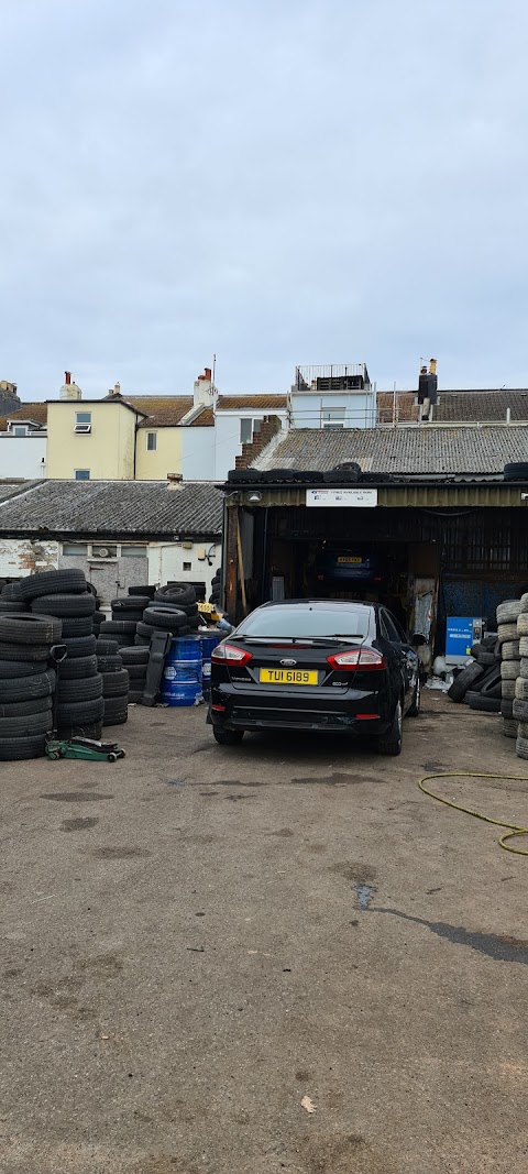 Blackrock Tyres