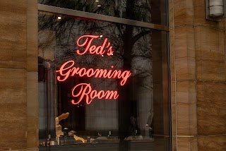 Ted's Grooming Room