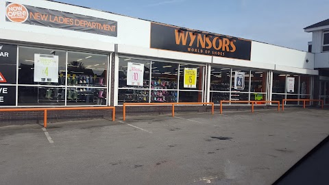 Wynsors World of Shoes