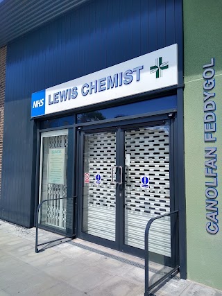 Lewis Chemists