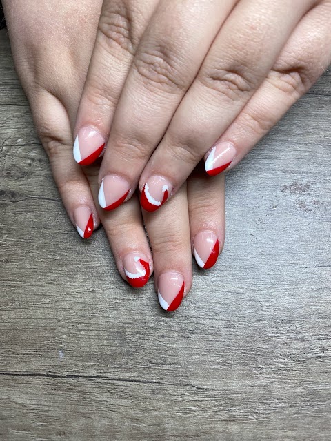 O’LaLa Nails & Beauty