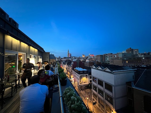 The Eight Rooftop Cocktail Bar