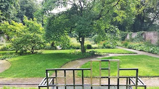 Moss Bank Park, Car Park