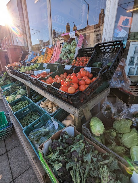 Clarendon Fruit Store