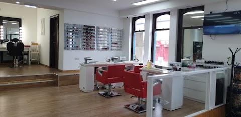 Lux Laser & Beauty Clinic