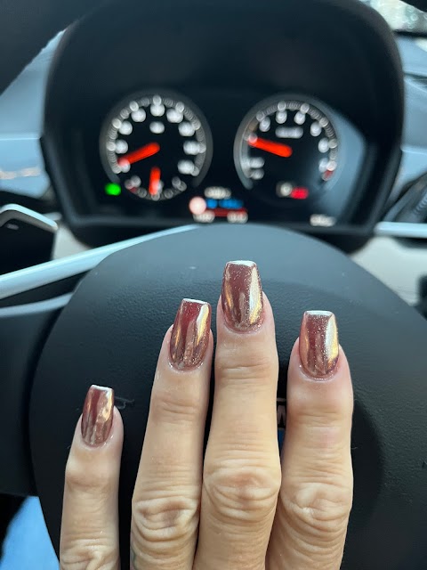 Julie's Nail