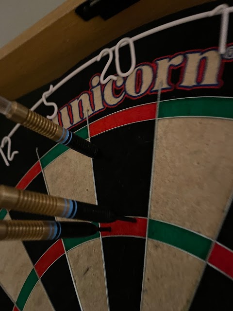 Double Top Dart Shop