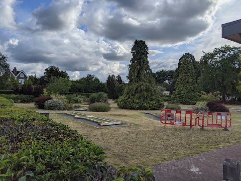 Stoke Park Paddling Pool