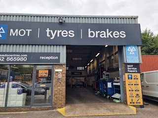 Halfords Autocentre Winchester