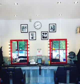 Monroe's Hair & Beauty Salon