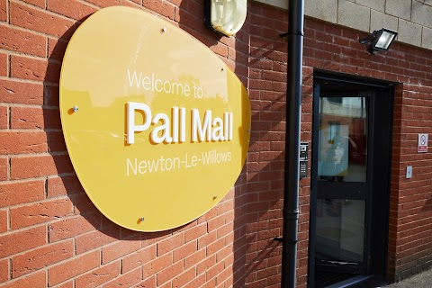 Pall Mall – Medical & Cosmetics – Newton-le-Willows