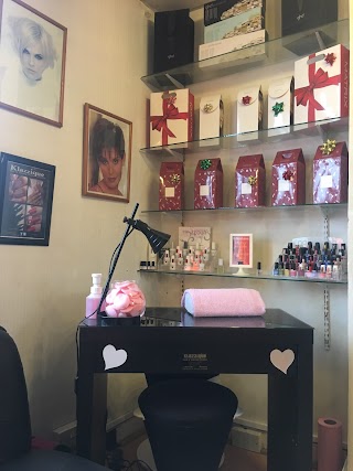 Klazzique Hair Studio