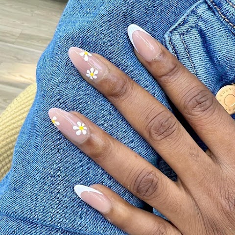 Queen Nails and Beauty