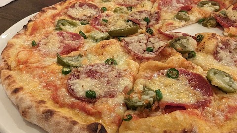 Rustica Pizzeria