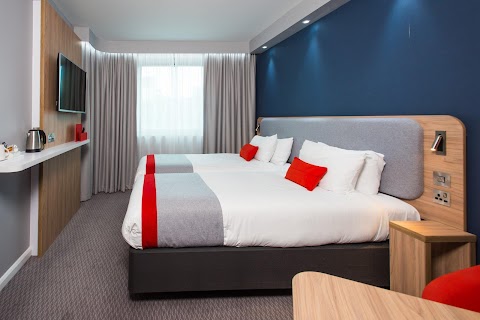 Holiday Inn Express Leeds City Centre - Armouries, an IHG Hotel