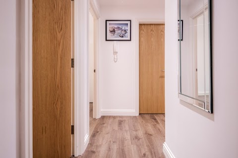 REAL - Watford Central Serviced Apartments