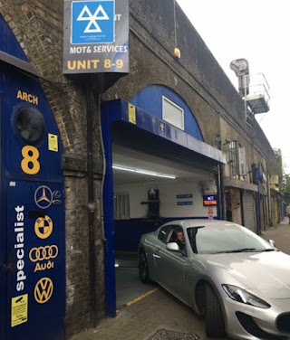 Golders Green MOT Test Centre, London