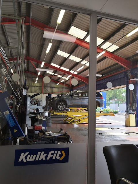 Kwik Fit - Oldham