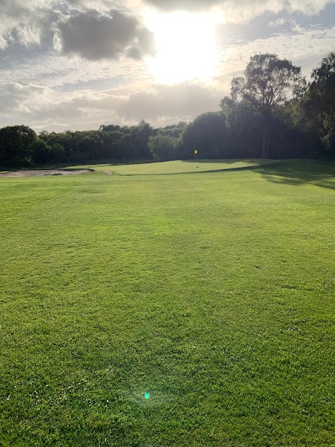 Lochview Family Golf Centre