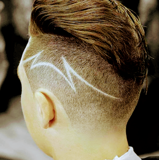 Diamond traditional barbers