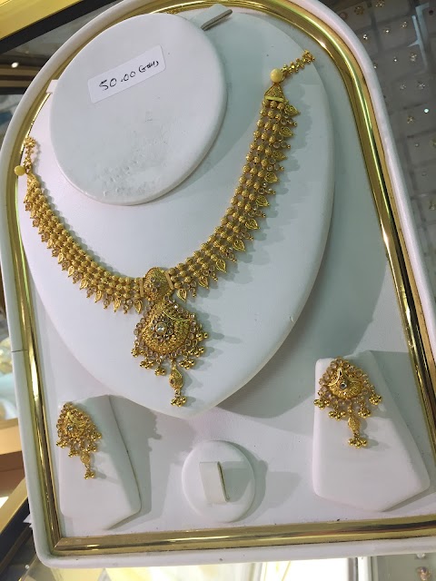 Paras Jewellers