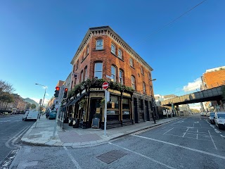 O'Neills Victorian Pub & Townhouse