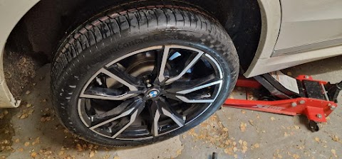 SAO Mobile Tyre Fitting & Repair Shop - Peckham Tyres