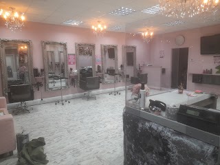 Wigs & Wags Hair Salon