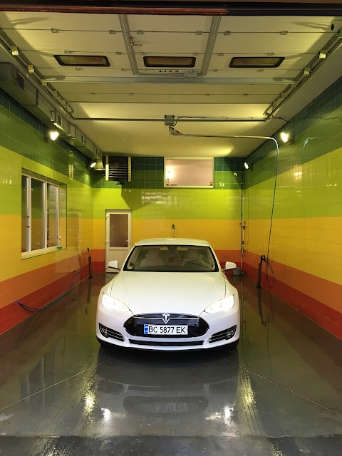 AUTO WASH АВТОМИЙКА ШИНОМОНТАЖ