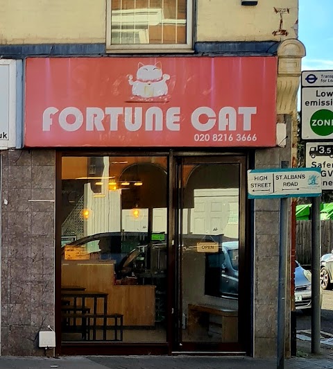 Fortune Cat - High Barnet, London