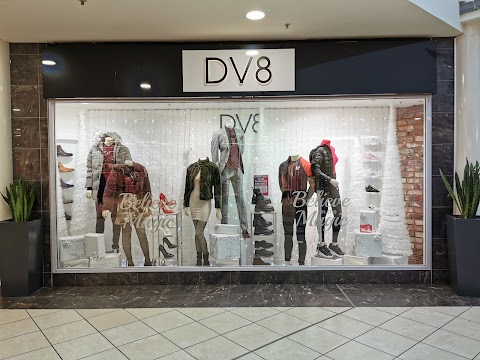 DV8