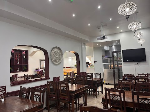 ARABIC RESTAURANT المطعم العربي