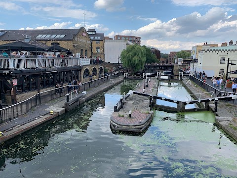 Camden Canals & Narrowboat Association - n.b. Tarporley