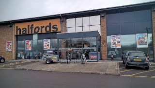 Halfords - Salisbury