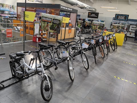 Halfords - Cannock