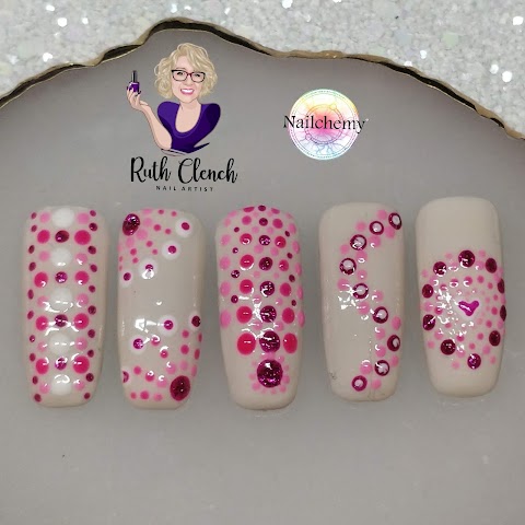 Ruth Clench - Nail Artist