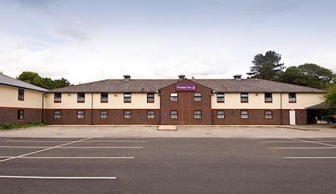 Premier Inn Caerphilly (Corbetts Lane) hotel