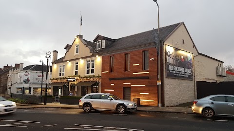 The Commercial Hotel