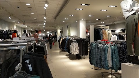 H&M