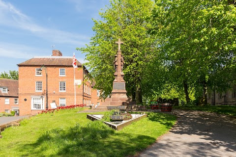 Coventry Accommodation - Hill Cottage & Devereux House Apartments