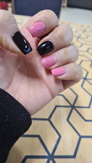 Ken & Kim Nails