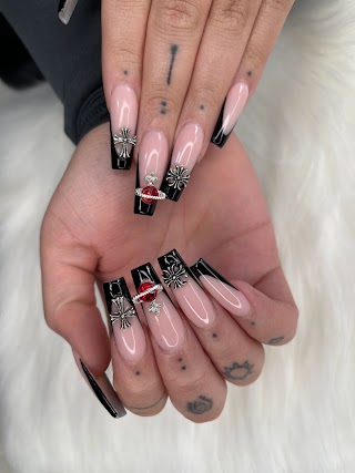 Windsor Nails