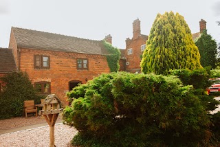 Blithfield Lakeside Barns