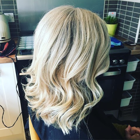 Lucy price hair care mobile hairdresser Bristol